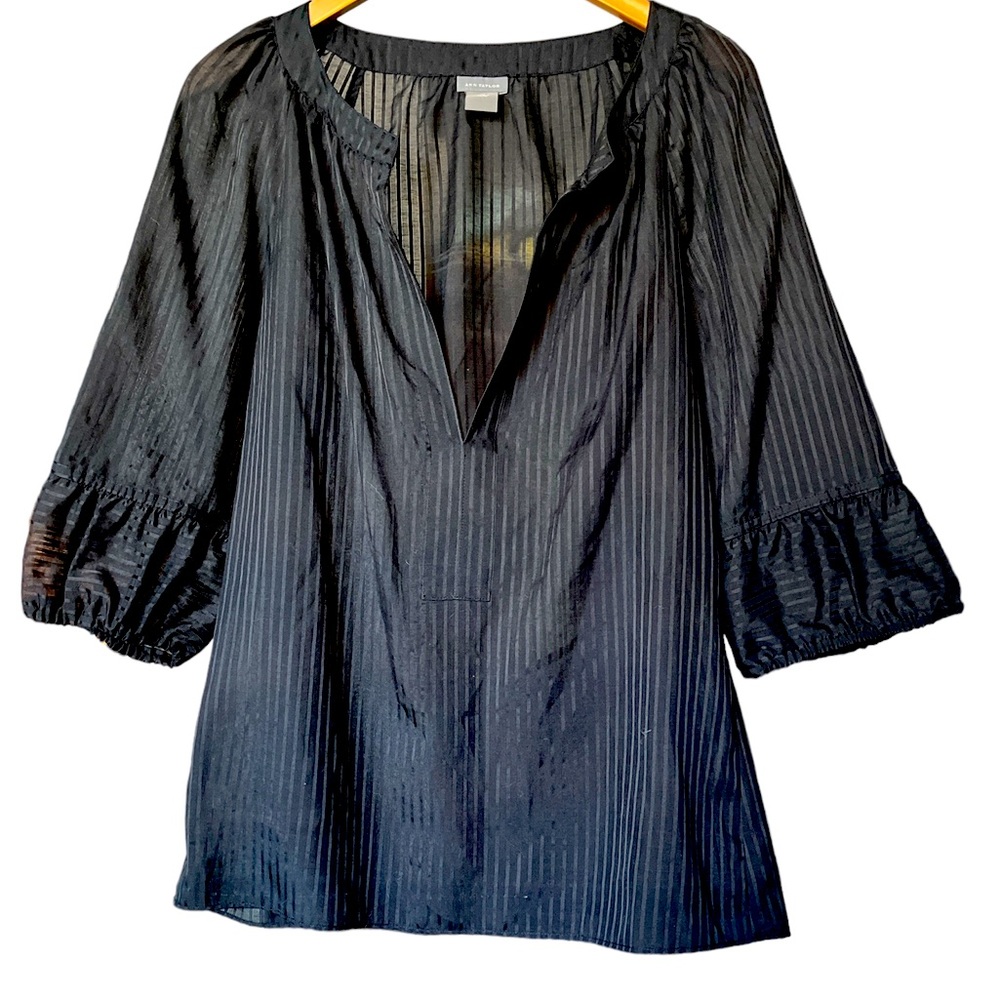 Pretty Ann Taylor top
